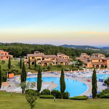 Pian Dei Mucini Resort Le Ville Massa Marittima Zewnętrze zdjęcie